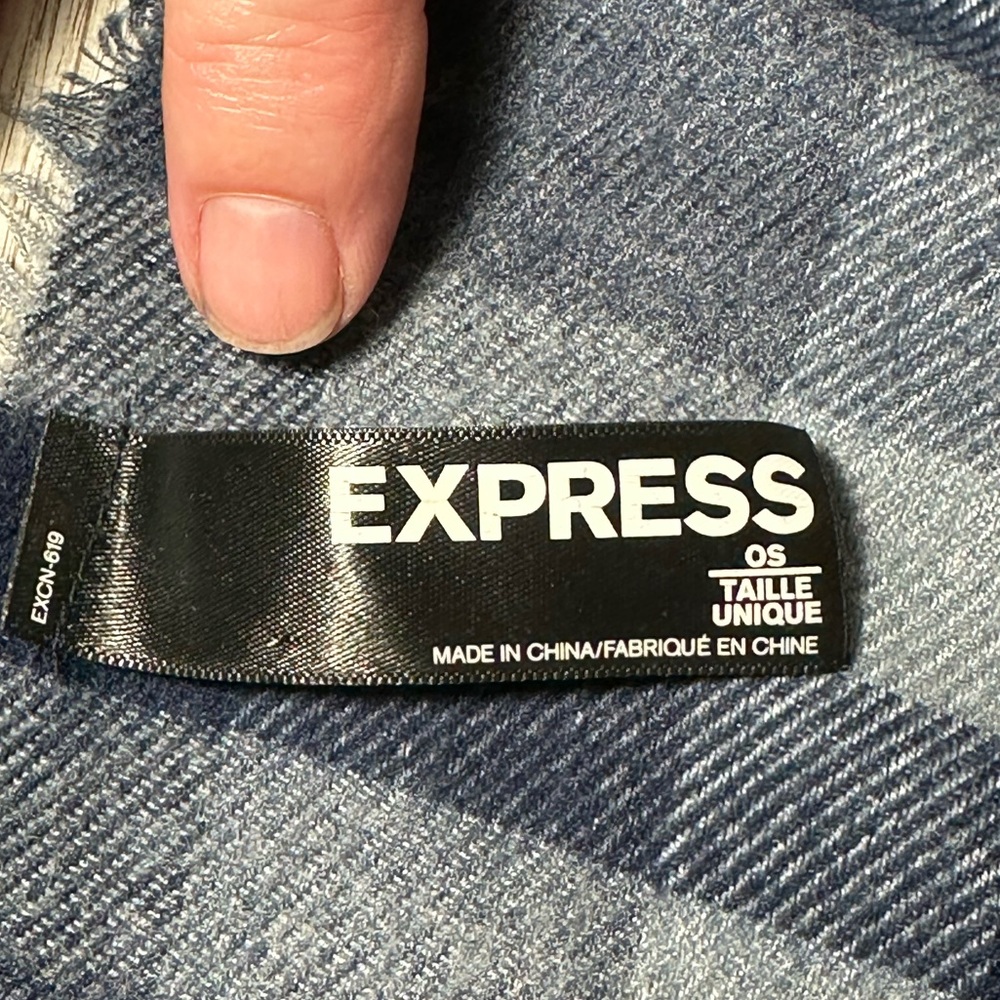 Express Dark Plaid Scarf for Men - Picture 3 of 4
